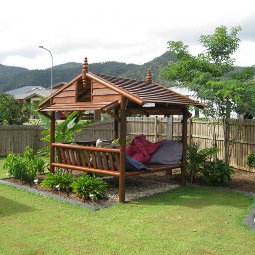 Grand Gazebos and Cubbies - Daybed House - 3m, 3 backrests and painted finish